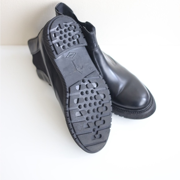 Adieu Paris all boots - Picture 4 of 4